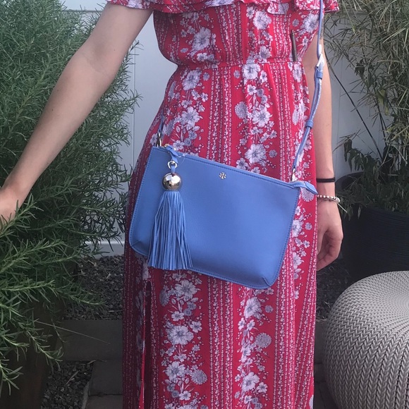 Tory Burch Handbags - Tory Burch Blue crossbody purse